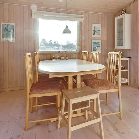 Hébergement de vacances Three-bedroom Holiday In *